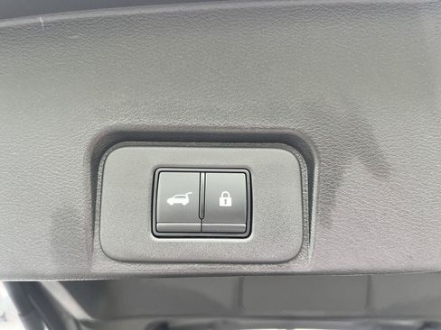 Used 2026 Nissan Rogue SV AWD/4WD image 76