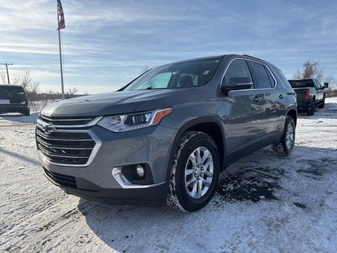 Used 2020 Chevrolet Traverse LT w/ Driver Confidence II Package image 7