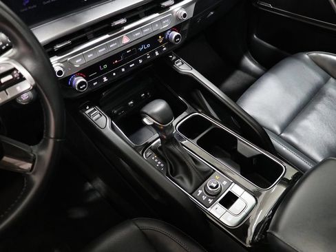 Used 2025 Kia Telluride S AWD/4WD image 30