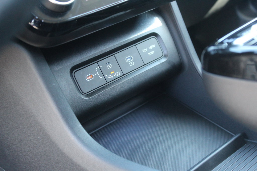 Used 2026 Hyundai Tucson Limited AWD/4WD image 16