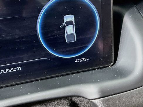 Certified 2023 Hyundai Santa Cruz SEL w/ Activity Package FWD image 11