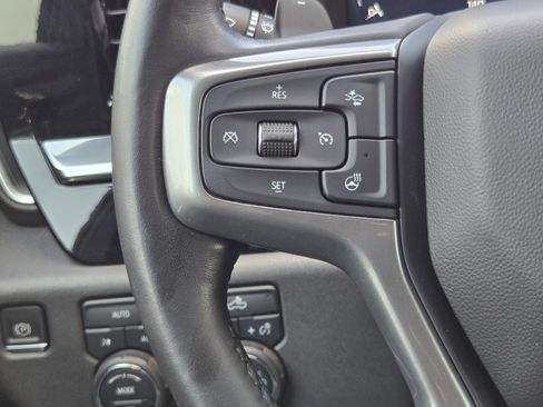 Used 2022 Chevrolet Silverado 1500 LT AWD/4WD image 25