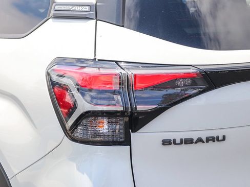 Certified 2025 Subaru Forester Premium AWD/4WD image 9