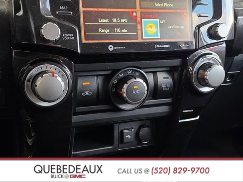 Used 2022 Toyota 4Runner TRD Off-Road Premium AWD/4WD image 23