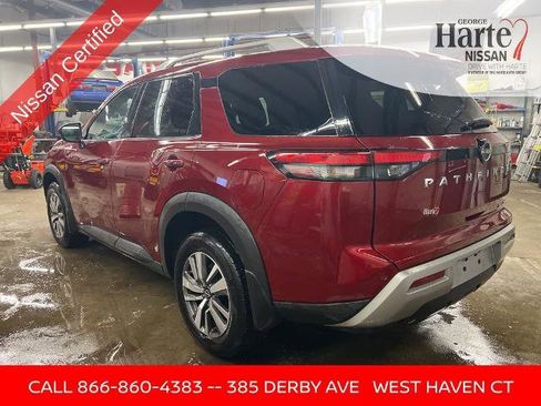 Certified 2022 Nissan Pathfinder SL image 3