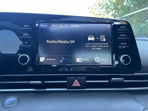 Used 2022 Hyundai Elantra SEL w/ Convenience + Premium Package image 21