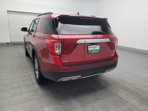 Used 2022 Ford Explorer XLT w/ Equipment Group 202A AWD/4WD image 5