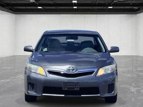Used 2010 Toyota Camry Hybrid FWD image 2