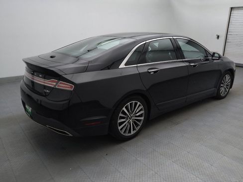 Used 2018 Lincoln MKZ Select w/ Technology Package FWD image 9