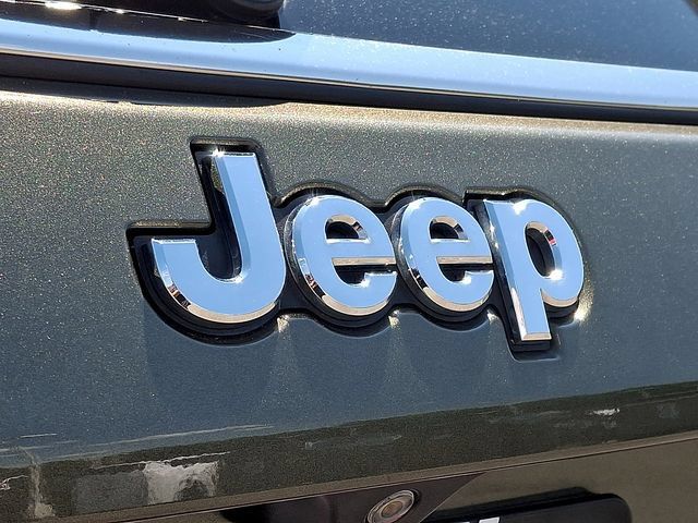 Used 2020 Jeep Compass Limited AWD/4WD image 30