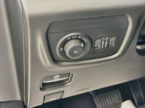 Used 2023 Jeep Grand Cherokee L Overland AWD/4WD image 10