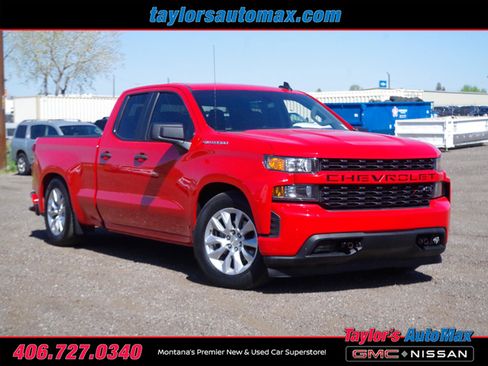Used 2019 Chevrolet Silverado 1500 Custom w/ Custom Value Package AWD/4WD image 2