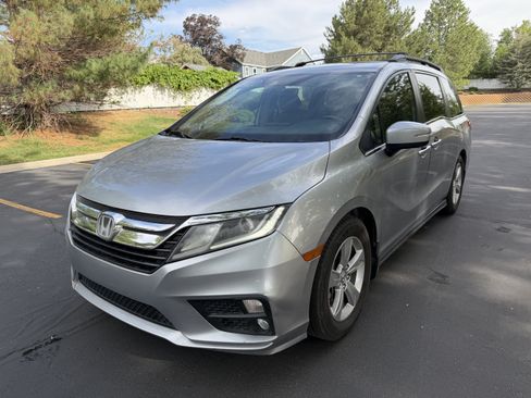 Used 2018 Honda Odyssey EX-L image 2