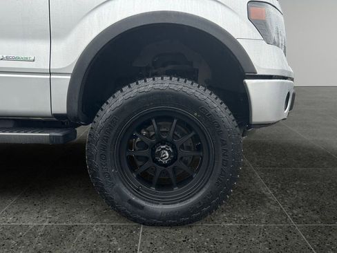 Used 2014 Ford F150 FX4 w/ Equipment Group 402A Luxury image 9