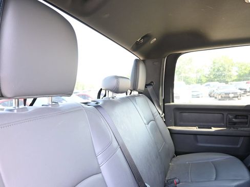 Used 2024 RAM 2500 Tradesman w/ Chrome Appearance Group AWD/4WD image 25