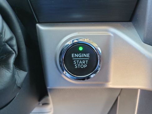 Used 2021 Ford F150 XLT w/ Equipment Group 302A High AWD/4WD image 29