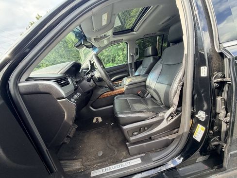 Used 2015 Chevrolet Suburban LTZ AWD/4WD image 40
