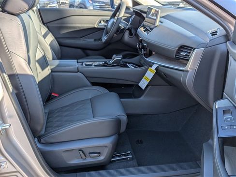 New 2026 Nissan Rogue Platinum w/ Platinum Premium Package image 23