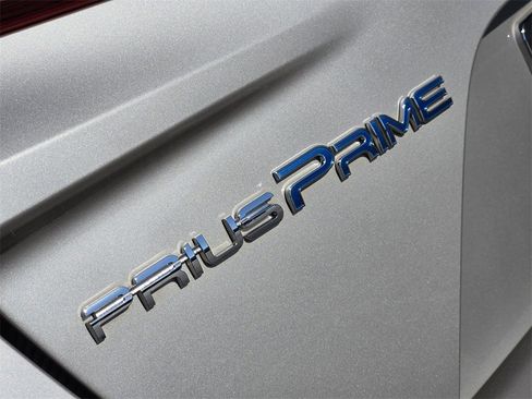 Used 2019 Toyota Prius Prime Advanced image 12