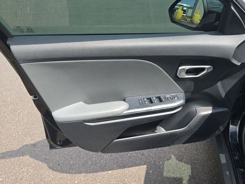 Used 2025 Kia K4 FWD image 13