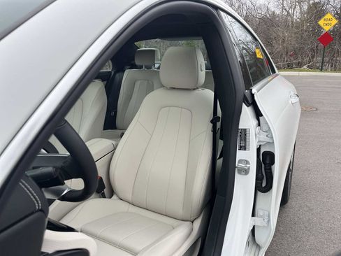 Used 2025 Mercedes-Benz CLA 250 4MATIC image 17