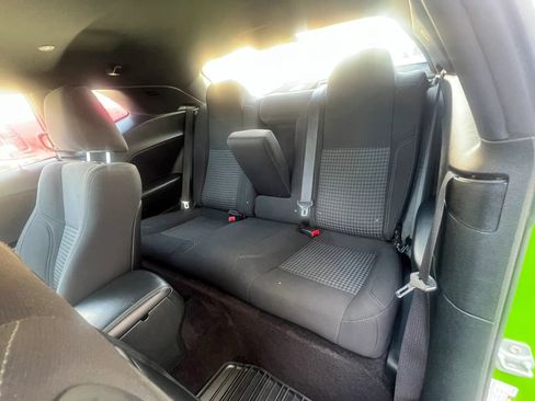 Used 2017 Dodge Challenger SXT w/ Super Sport Group (SS/T) image 27