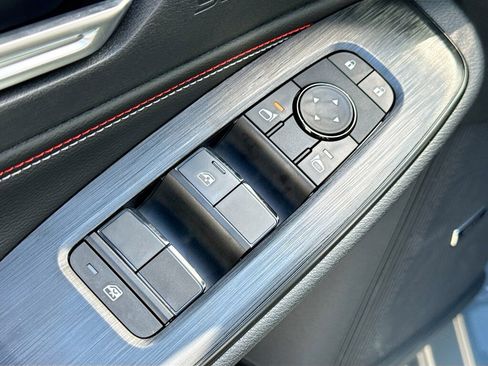 New 2026 Nissan Sentra SR FWD image 7