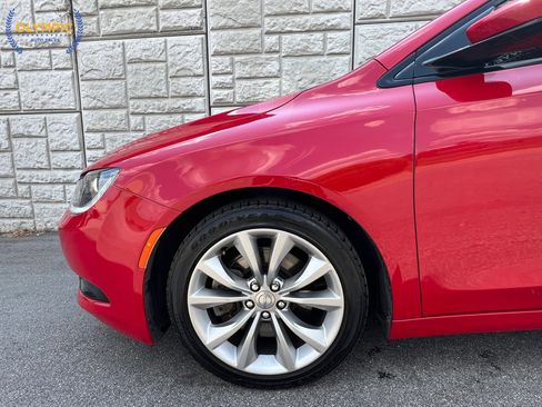 Used 2016 Chrysler 200 S w/ Comfort Group image 9