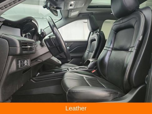Used 2022 Lincoln Corsair AWD w/ Premium Package image 11
