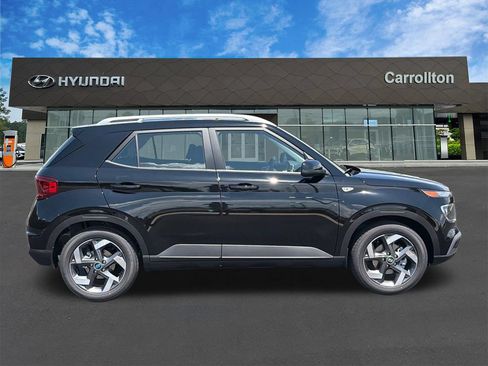 New 2026 Hyundai Venue SEL FWD image 5
