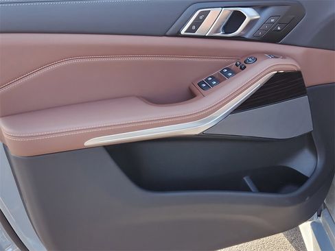 New 2026 BMW X5 xDrive40i image 8