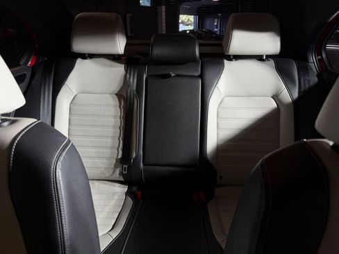 Used 2015 Volkswagen Jetta Sport FWD image 20
