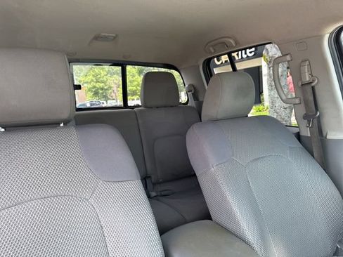 Used 2019 Nissan Frontier SV RWD image 12