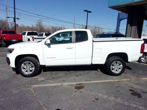 Used 2021 Chevrolet Colorado LT w/ Fleet Safety Package RWD image 2