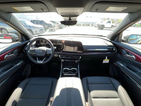 New 2026 Chevrolet Traverse Z71 image 10