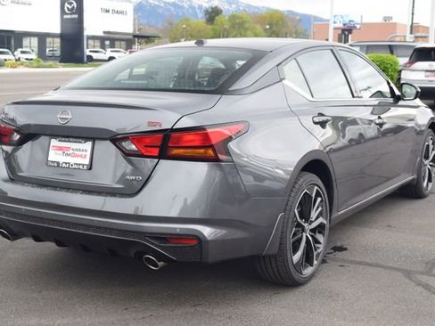 New 2026 Nissan Altima 2.5 SR AWD/4WD image 7