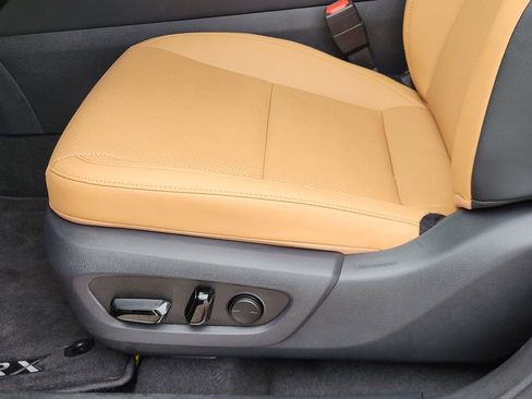 Certified 2025 Lexus RX 350 FWD w/ Technology Package image 23