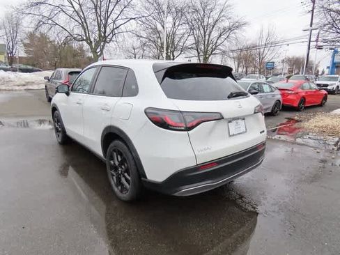 Certified 2023 Honda HR-V Sport image 4