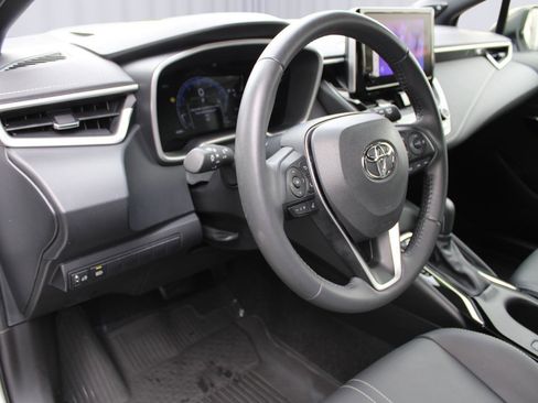 Used 2024 Toyota Corolla XSE image 14