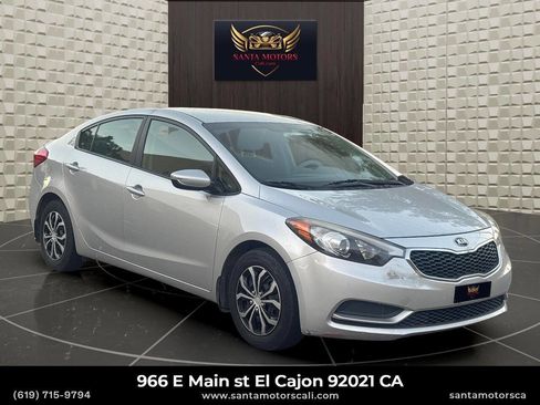Used 2016 Kia Forte LX image 2