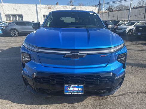 Used 2025 Chevrolet Silverado EV RST image 4