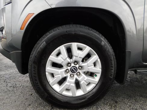 Used 2023 Nissan Frontier SV w/ SV Convenience Package image 15