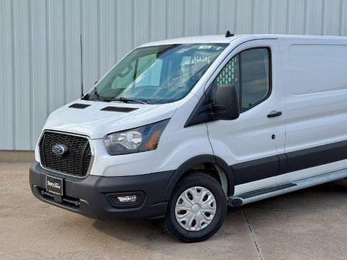 Certified 2025 Ford Transit 250 Low Roof w/ Exterior Upgrade Package RWD image 2