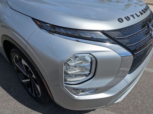Used 2023 Mitsubishi Outlander SEL FWD image 10