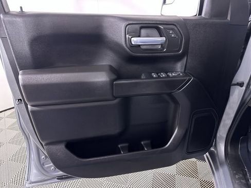 Used 2023 Chevrolet Silverado 1500 Custom image 23