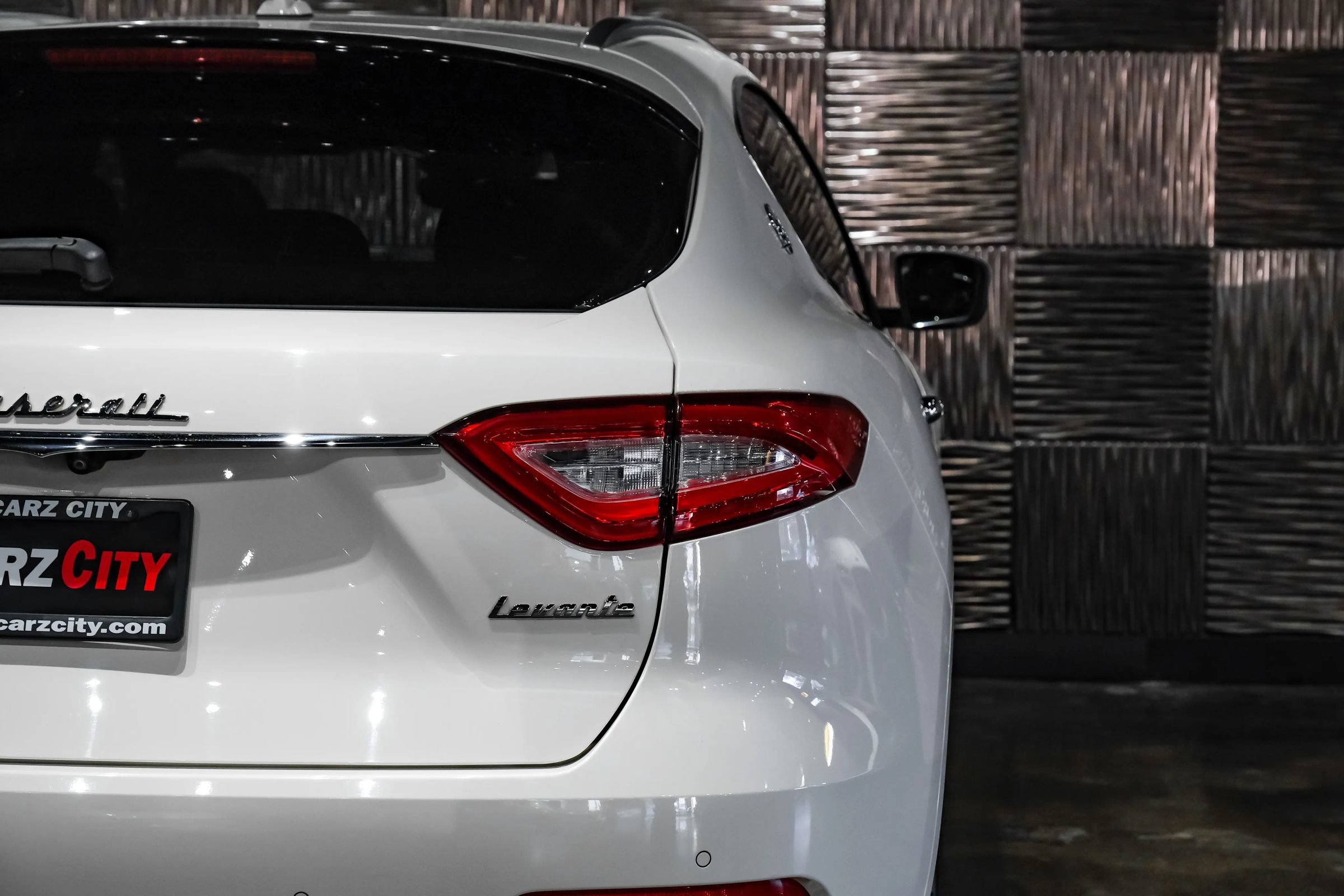 Used 2017 Maserati Levante S AWD/4WD image 44