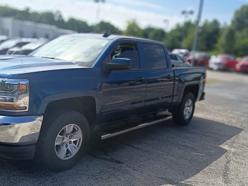 Used 2017 Chevrolet Silverado 1500 LT AWD/4WD image 6