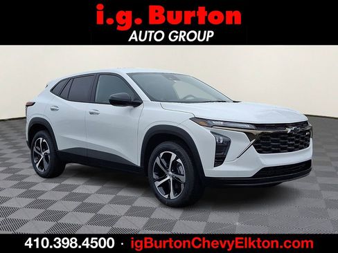 New 2026 Chevrolet Trax RS image 1