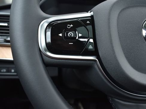 New 2024 Volvo XC90 T8 Plus w/ Protection Package Premier image 27