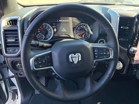 Used 2025 RAM 1500 Laramie AWD/4WD image 15
